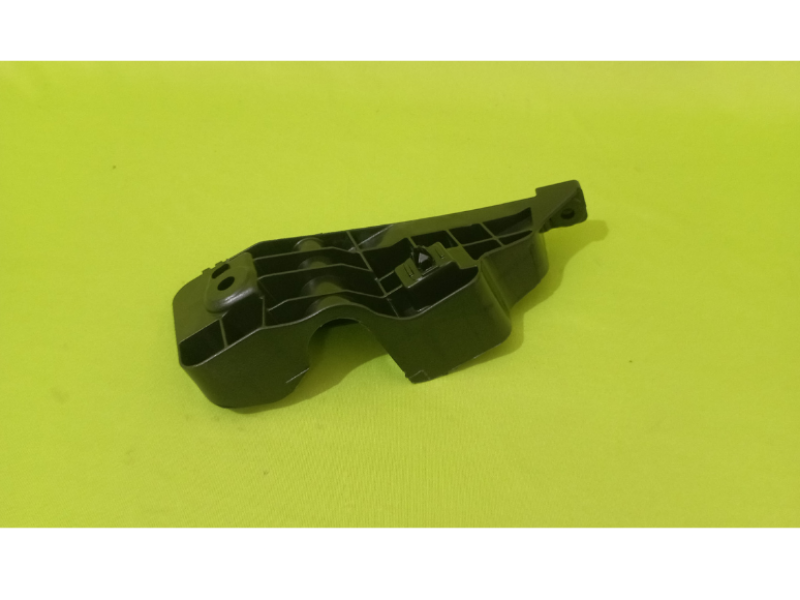Holder Fr Bumper Side Rh